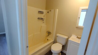 905 N Main St in Copperas Cove, TX - Building Photo - Building Photo