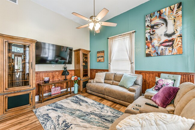 property at 1421 Winnie St