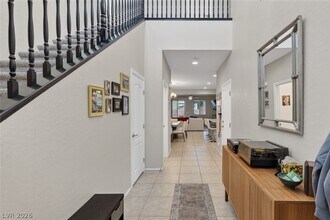 10615 College Hill Ave in Las Vegas, NV - Building Photo - Building Photo