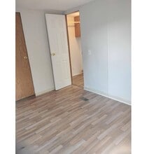 2301 Parrott Dr in Florence, SC - Building Photo - Building Photo