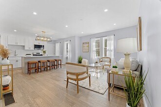 125 Redlands Rd in Boston, MA - Building Photo - Building Photo