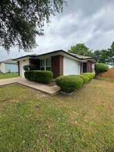 736 Patchway Ln in Austin, TX - Building Photo - Building Photo