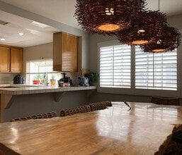 7109 Farralone Ave in Los Angeles, CA - Building Photo - Building Photo