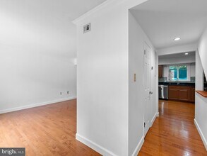2459 Pyrenees Ct in Reston, VA - Building Photo - Building Photo