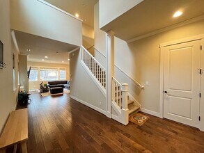 17391 SW Shadow Trail St in Beaverton, OR - Building Photo - Building Photo