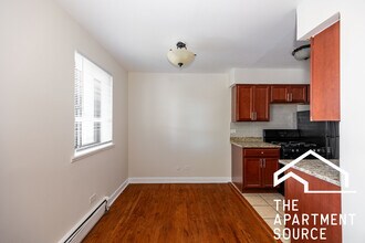 6011 N Winthrop Ave in Chicago, IL - Building Photo - Building Photo