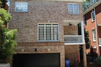 704 Longleaf Dr NE in Atlanta, GA - Building Photo - Building Photo
