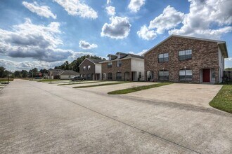 10603 Pine Landing Dr in Houston, TX - Building Photo - Building Photo
