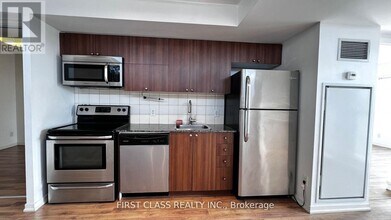 20 Joe Shuster Way in Toronto, ON - Building Photo - Building Photo