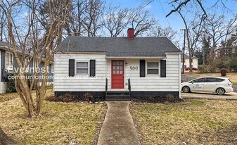 500 Swann Dr in Birmingham, AL - Building Photo