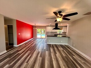 316 NW Avens St in Port St. Lucie, FL - Building Photo - Building Photo