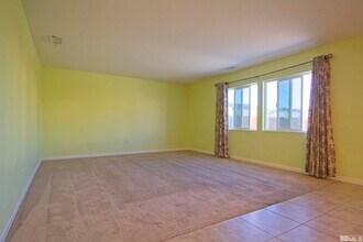 504 Eagle Blf Ct in Reno, NV - Building Photo - Building Photo