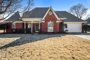2417 Bethany Dr in Southaven, MS - Building Photo