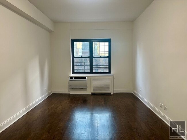 EAST 57 STREET, Unit PHB in New York, NY - Building Photo - Building Photo