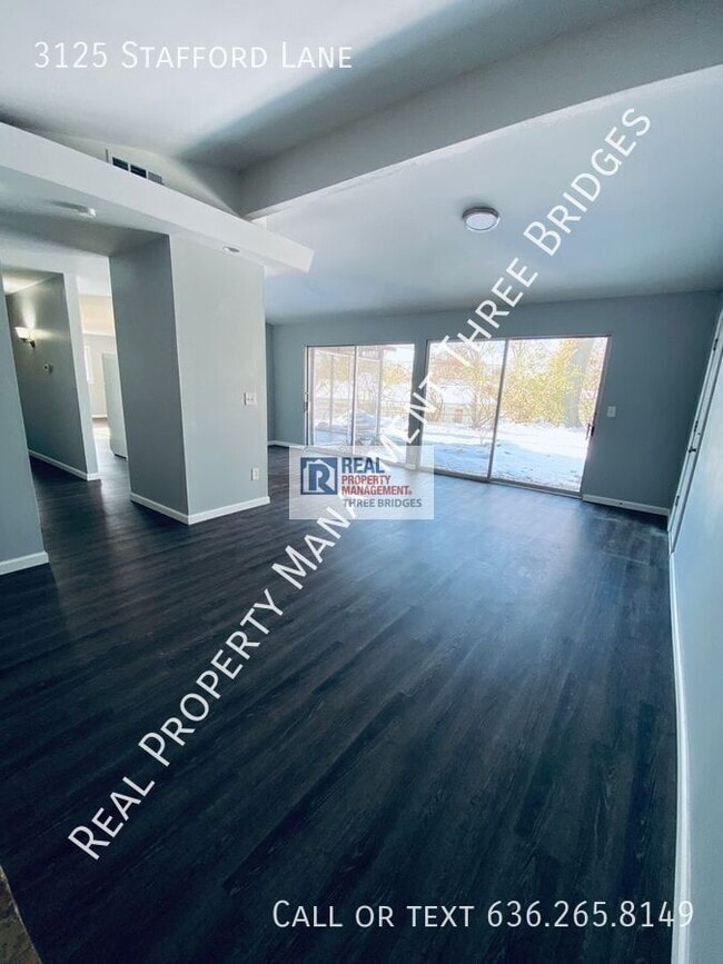 3125 Stafford Ln in Florissant, MO - Foto de edificio - Building Photo