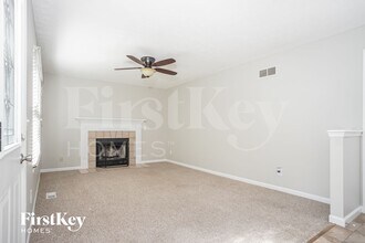 935 Saffron Ln in Milford, OH - Building Photo - Building Photo