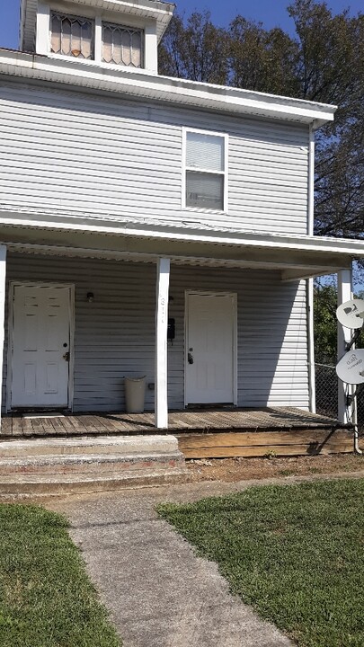 1811 Melrose Ave NW in Roanoke, VA - Building Photo