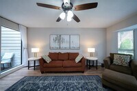 7935 Kendalia Dr photo'