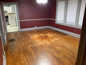 745 E Benton St in Aurora, IL - Building Photo - Building Photo