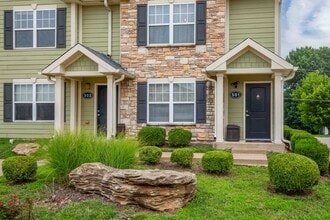 Gravois Ridge Townhome Apartments in Fenton, MO - Foto de edificio - Building Photo