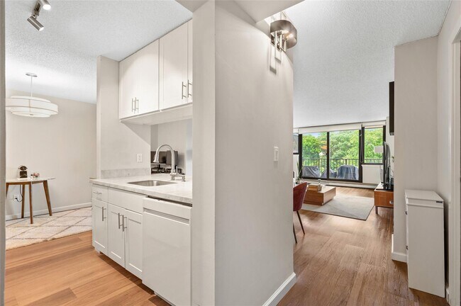 25 Rockledge Ave in White Plains, NY - Building Photo - Building Photo