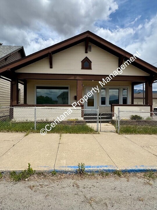 1130 Missouri Ave in Butte, MT - Building Photo