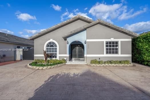 property at 7503 W 34th Ln