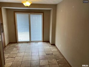 2806 W 47th St in Davenport, IA - Foto de edificio - Building Photo