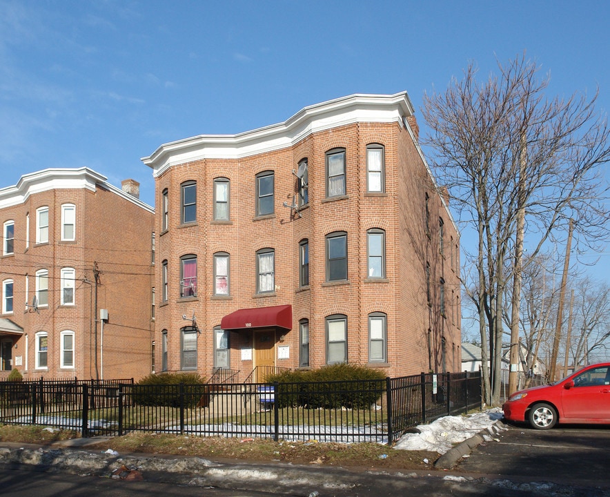 100 Preston St in Hartford, CT - Foto de edificio