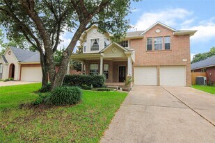 19926 Big Canyon Dr in Katy, TX - Building Photo