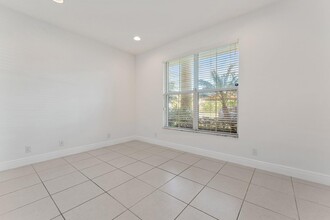 4139 Faraday Wy in Palm Beach Gardens, FL - Building Photo - Building Photo