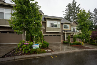 Plateau 228 in Sammamish, WA - Building Photo - Building Photo