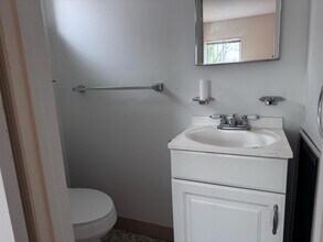 323 Atlantic Ave in Hempstead, NY - Building Photo - Building Photo