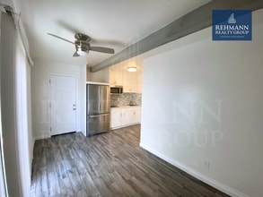 3722 Bancroft Dr, Unit Studio in Spring Valley, CA - Foto de edificio - Building Photo