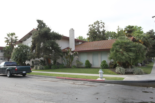 El Dorado Fresno in Fresno, CA - Foto de edificio - Building Photo