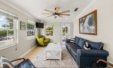 100 7th St S in Bradenton Beach, FL - Building Photo - Building Photo