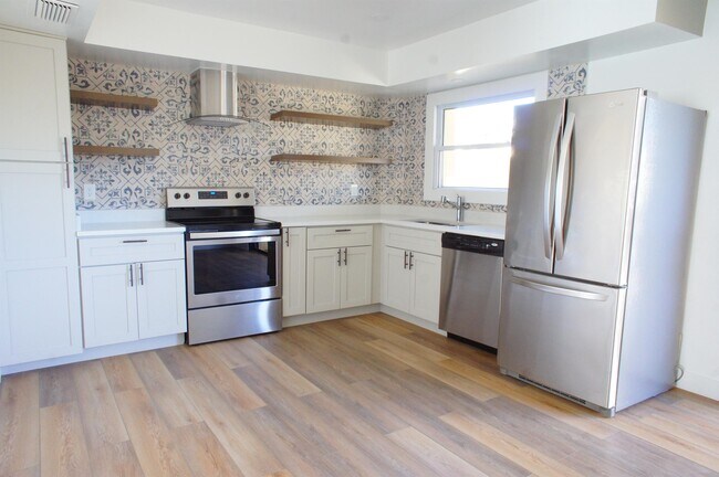 property at 3827 S Mill Ave