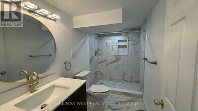 25 McKay Ave in New Tecumseth, ON - Building Photo - Building Photo