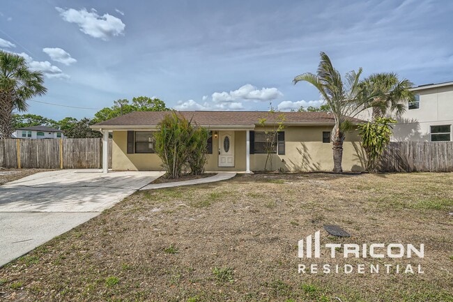 4427 W Lawn Ave in Tampa, FL - Building Photo - Building Photo