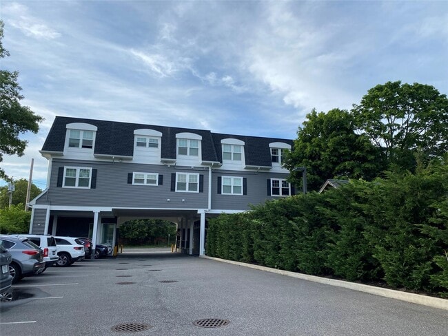 840 Montauk Hwy in Copiague, NY - Building Photo - Building Photo