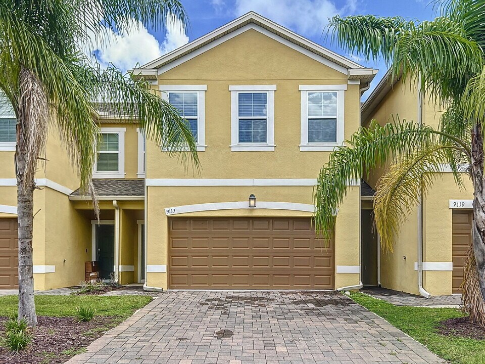 9113 Tecumseh Dr in Alafaya, FL - Building Photo