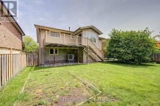 750 Griffith St in Oshawa, ON - Building Photo - Building Photo
