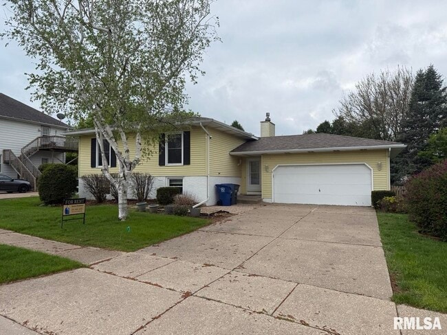 property at 3840 Wakonda Dr