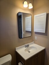 6090 Emerald Pointe Cir in College Park, GA - Building Photo - Building Photo