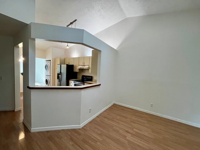 1966 Sixty Oaks Ln in Vero Beach, FL - Building Photo - Building Photo