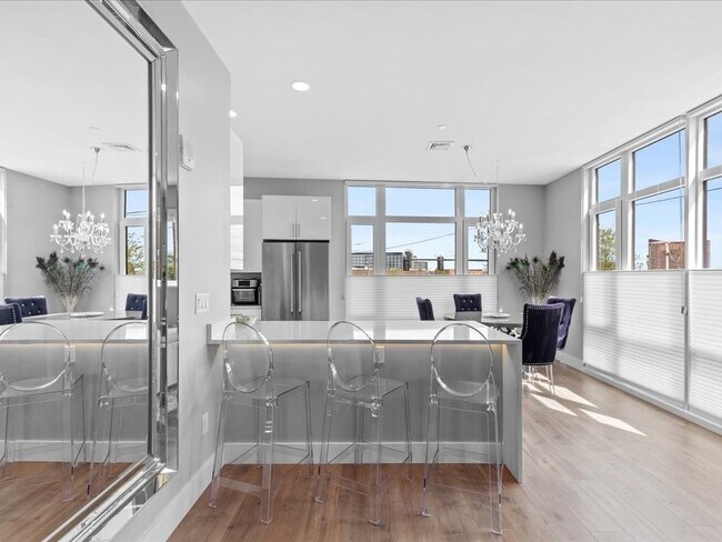 610 Rutherford Ave, Unit 201 in Boston, MA - Foto de edificio - Building Photo