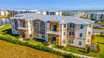 Clyde Morris Landings Apartment Homes in Daytona Beach, FL - Building Photo