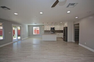 2707 S Flint Cir in Mesa, AZ - Building Photo - Building Photo