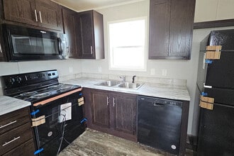 114 Partridge Ln in Pittsburg, KS - Building Photo - Building Photo