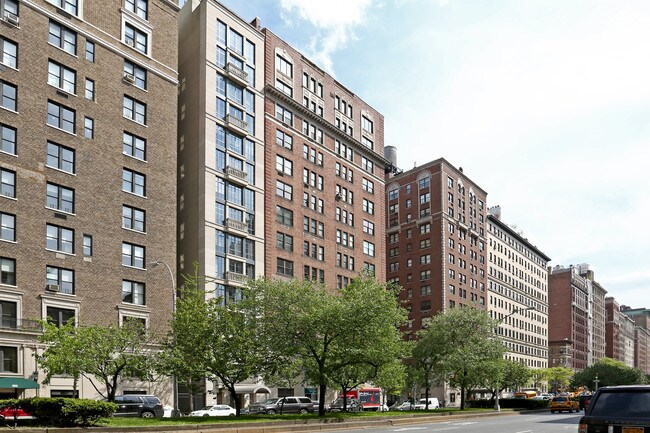 983 Park Ave in New York, NY - Building Photo - Building Photo